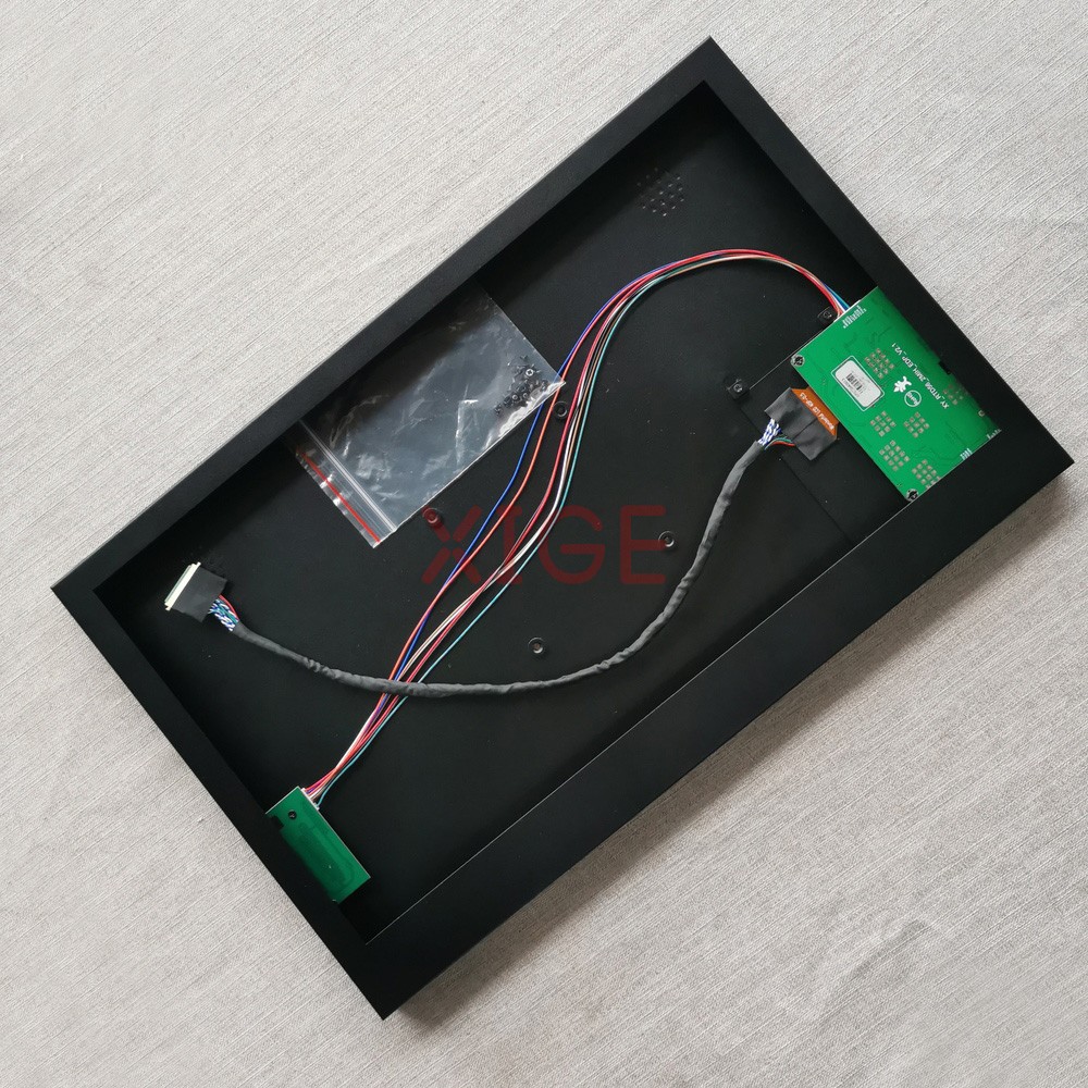 لوحة تحكم + حافظة معدنية لتقوم - مراجعة Microcontroller Kit وسعره